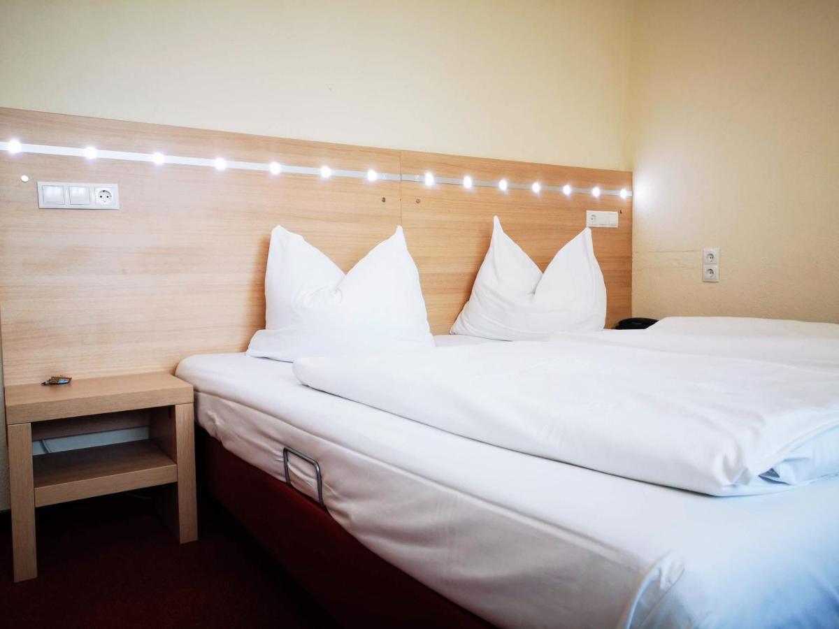 Hotel Scholz โคเบลนซ์ ภายนอก รูปภาพ