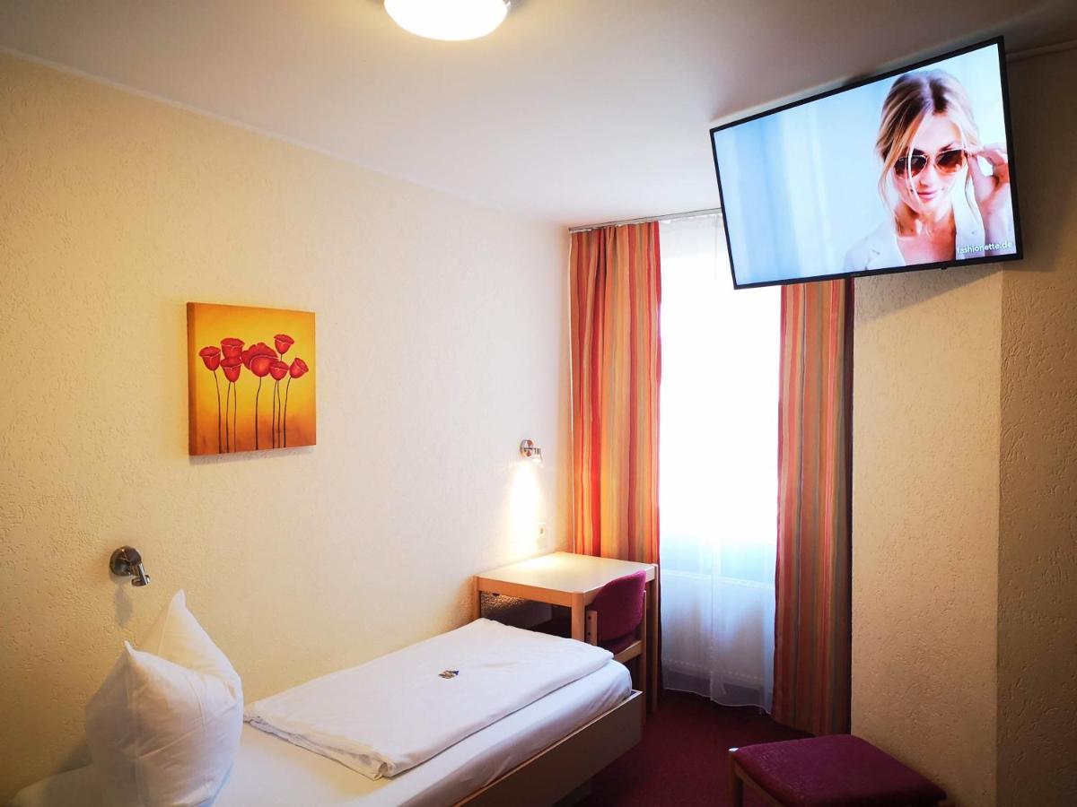Hotel Scholz โคเบลนซ์ ภายนอก รูปภาพ