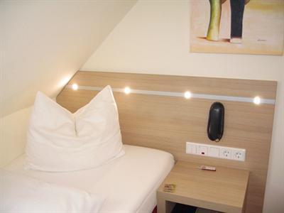 Hotel Scholz โคเบลนซ์ ภายนอก รูปภาพ