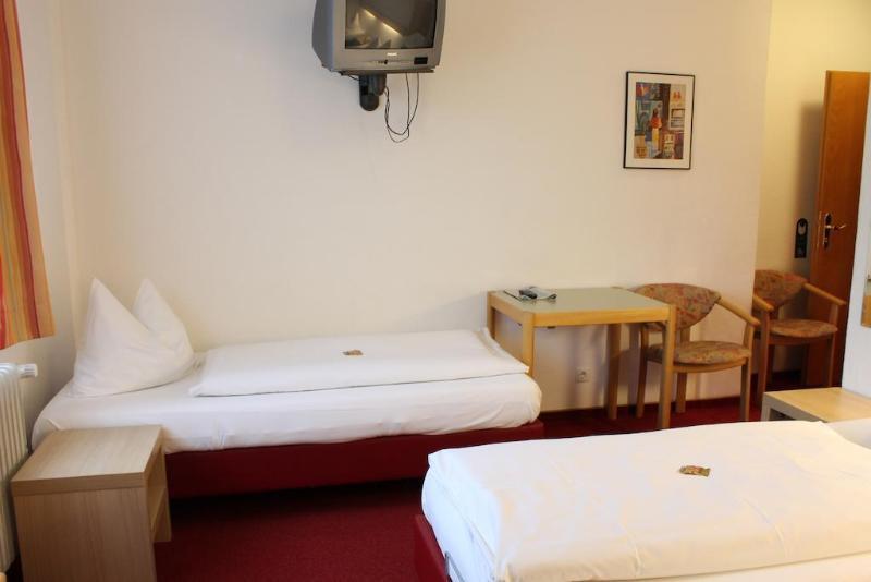 Hotel Scholz โคเบลนซ์ ภายนอก รูปภาพ